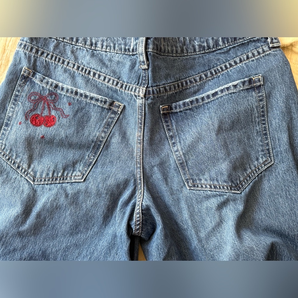 Hollister Women's Super Baggy Leg Blue Jeans